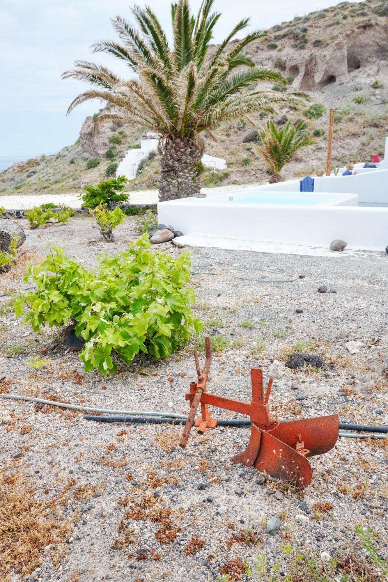 Peaceful Seafront Retreat In Santorini -Sonus Mare Beach Houses Βούρβουλος Εξωτερικό φωτογραφία