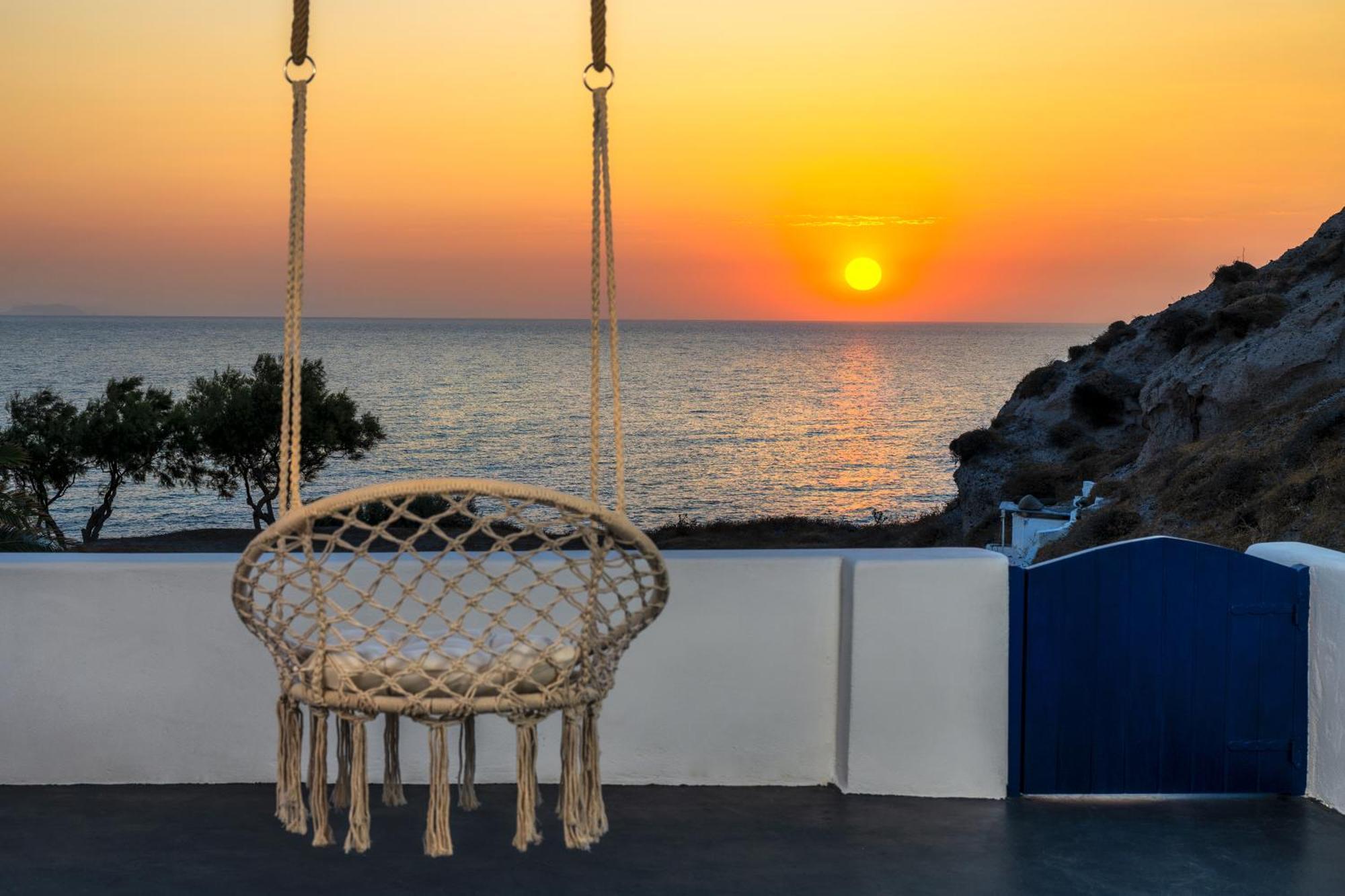 Peaceful Seafront Retreat In Santorini -Sonus Mare Beach Houses Βούρβουλος Εξωτερικό φωτογραφία