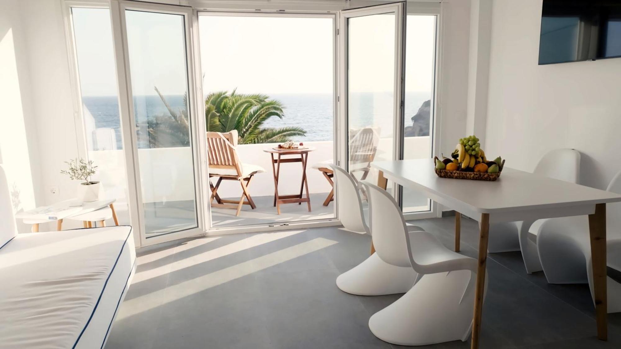Peaceful Seafront Retreat In Santorini -Sonus Mare Beach Houses Βούρβουλος Εξωτερικό φωτογραφία