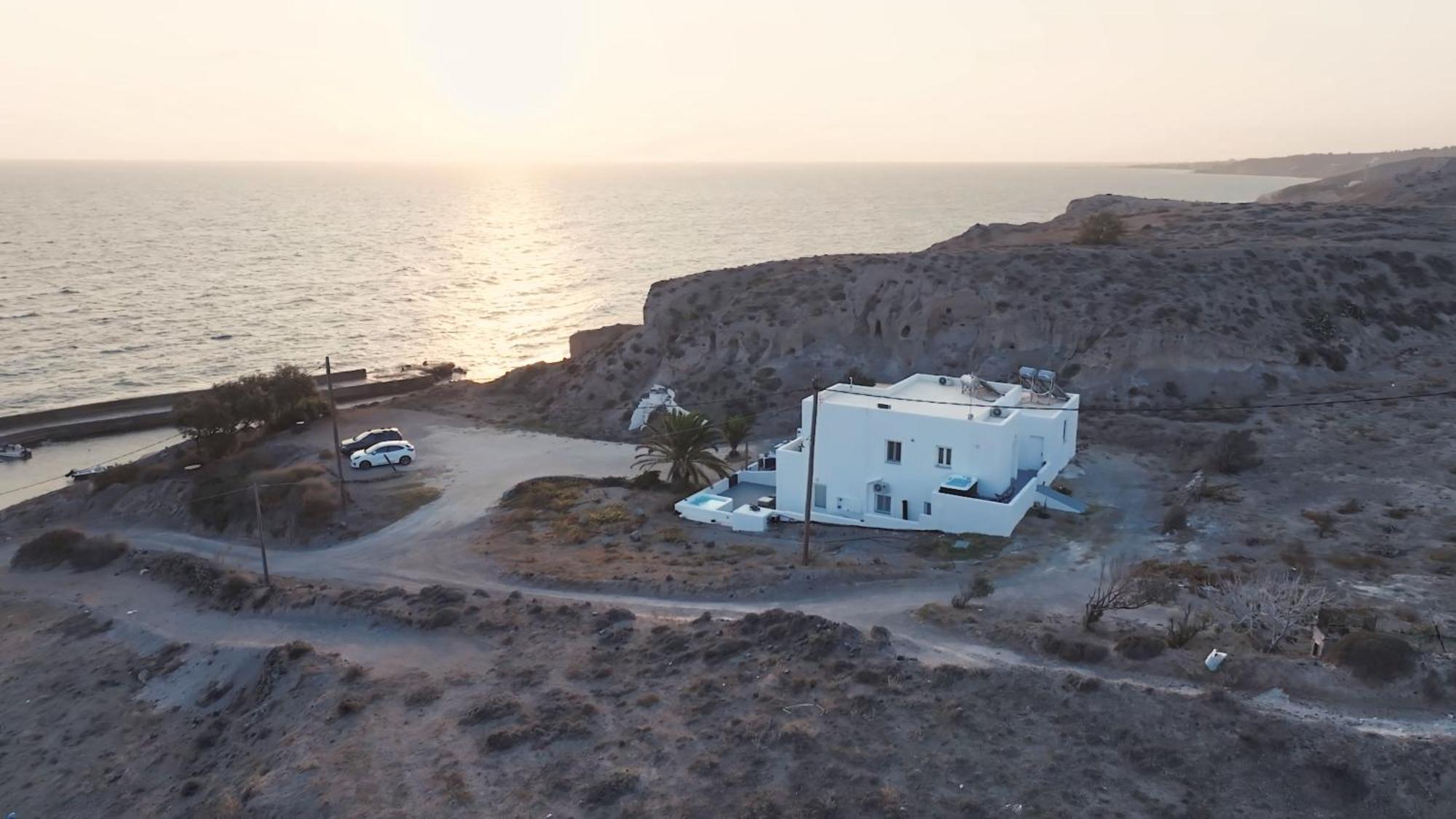 Peaceful Seafront Retreat In Santorini -Sonus Mare Beach Houses Βούρβουλος Εξωτερικό φωτογραφία